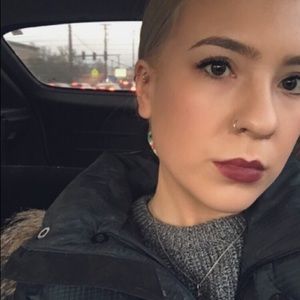 Meet your Posher, Loren